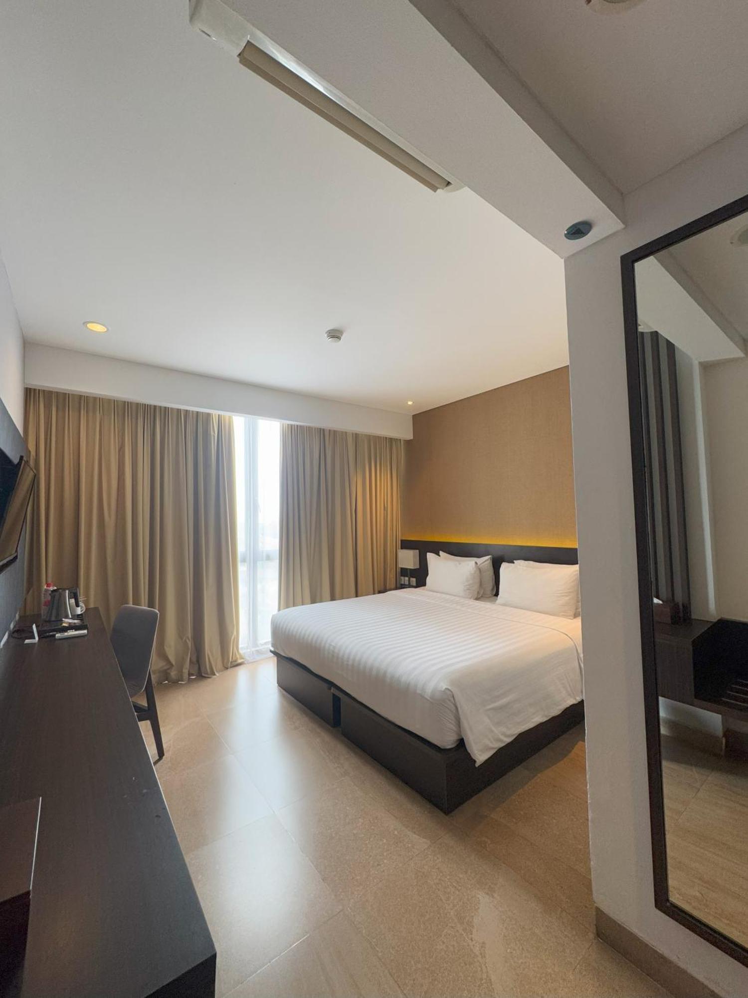 Laska Hotel Sukabumi Exterior foto
